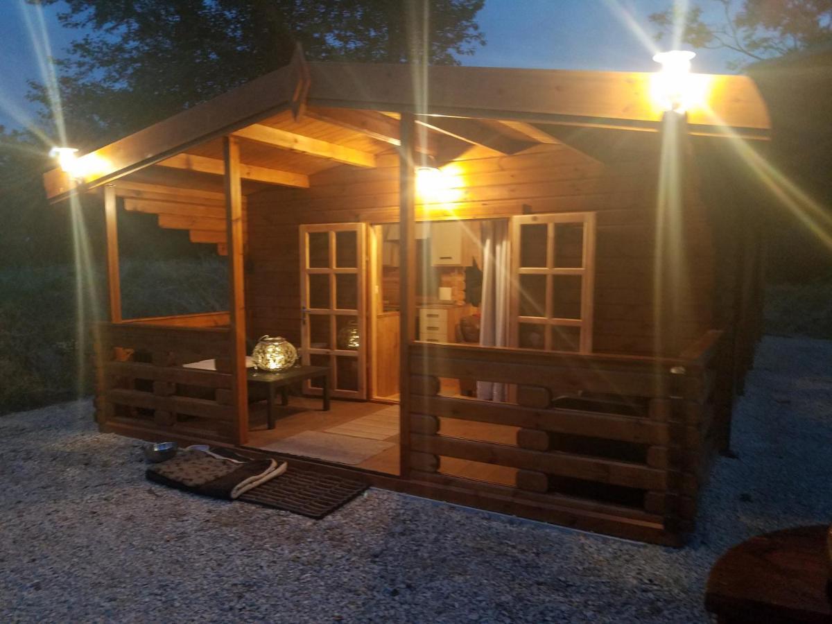 West Pool Cabin リンカーン エクステリア 写真